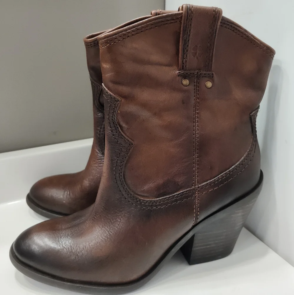 NWT Lucky Brand Elena Genuine Leather Pull On Heeled Ankle Cowgirl Boots, 7M - Picture 13 of 14